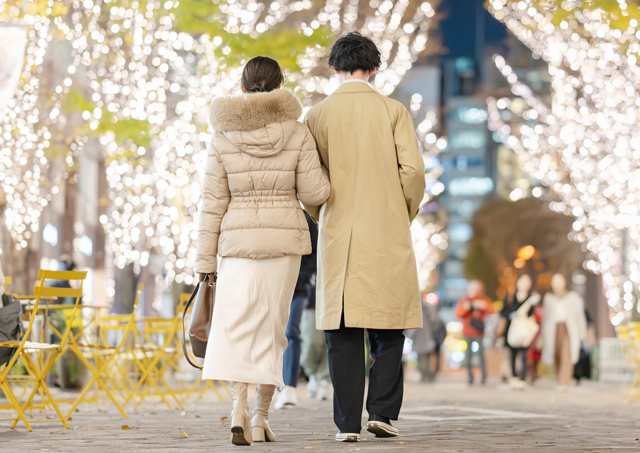 クリスマスの不倫・浮気の言い訳！仕事で会えない？